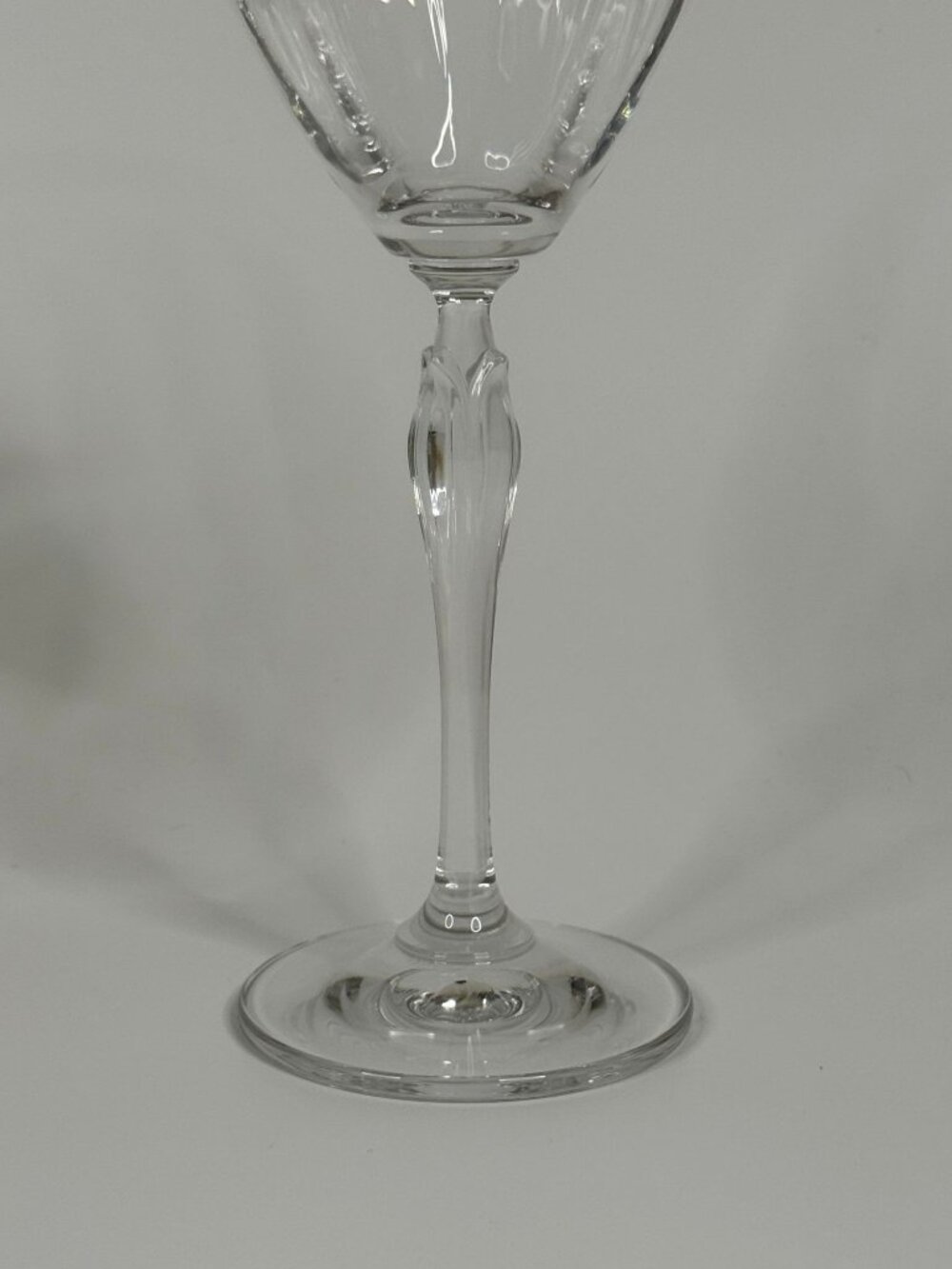 Vintage Mikasa Romanaire Spring Petals Pattern Wine Glass 8.25" - Picture 4 of 7